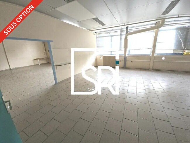 Plus de détails pour 34 Ter Avenue Du Général De Gaulle, Thiers - Industriel/Logistique à vendre