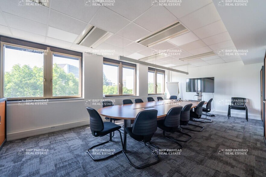 19 Avenue Du Centre, Guyancourt à louer - Photo intérieure – Image 3 sur 16
