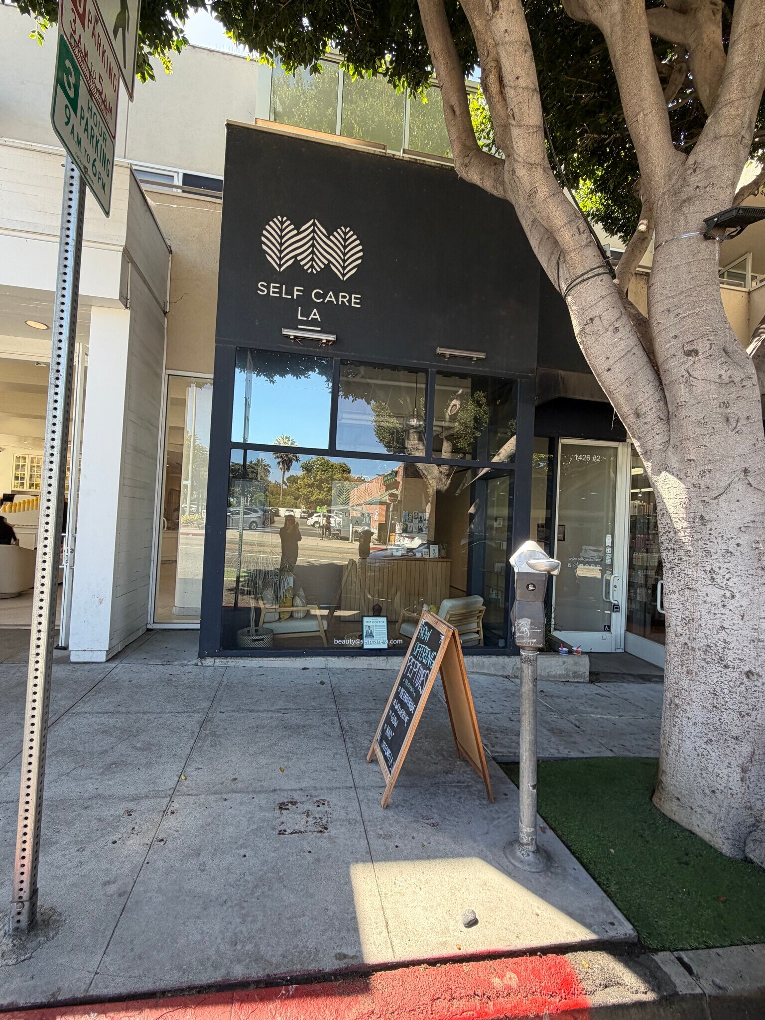 1426 Montana Ave, Santa Monica, CA à louer Photo de l’immeuble– Image 1 sur 4