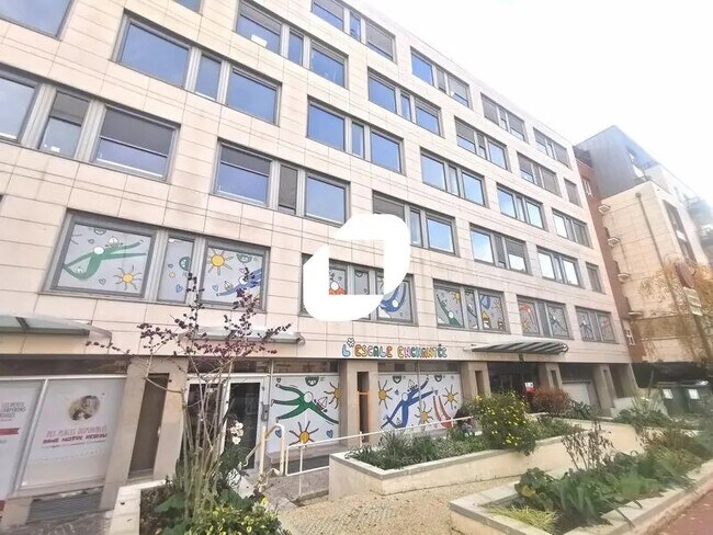 Plus de détails pour 19 Avenue Léon Gambetta, Montrouge - Bureau à louer