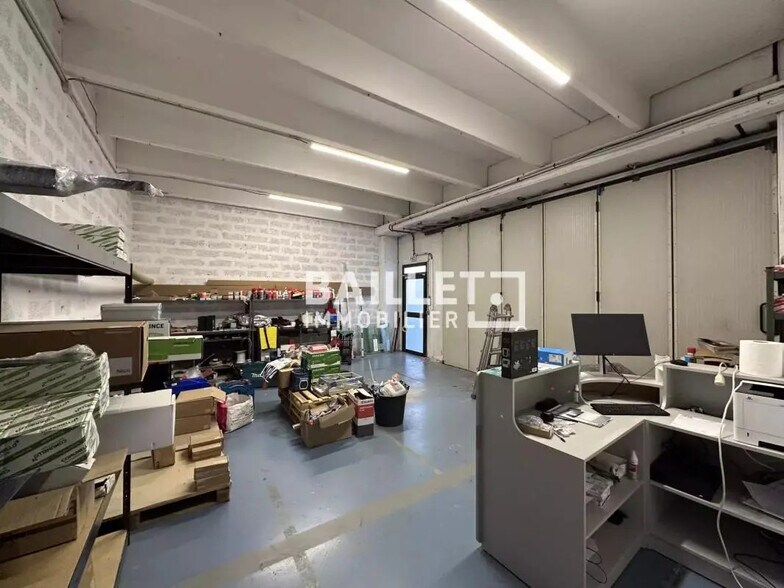 Industriel/Logistique dans Vallauris à louer - Photo de l’immeuble – Image 2 sur 15