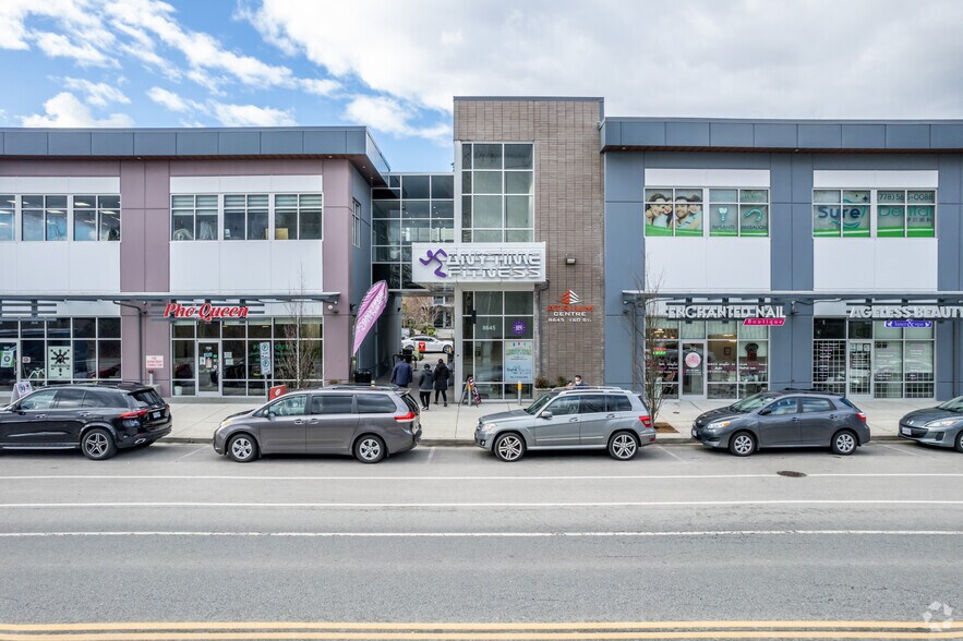 8645 160th St, Surrey, BC à louer - Photo de l’immeuble – Image 2 sur 4