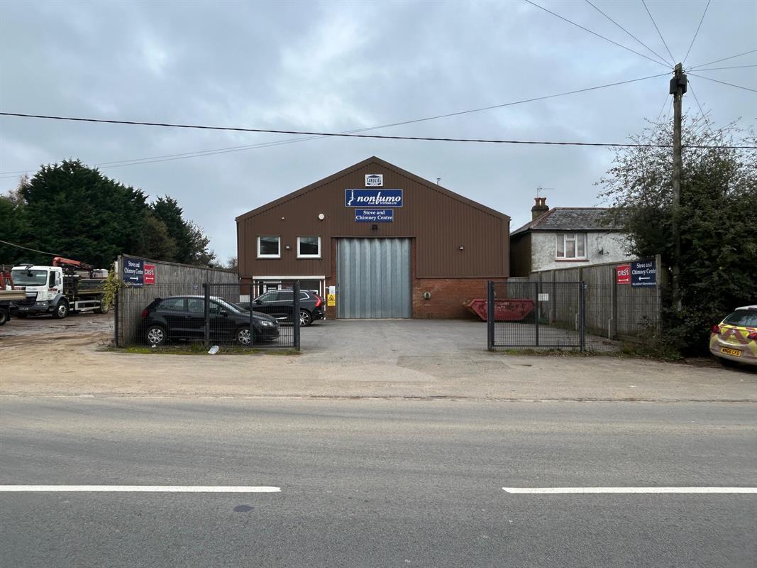 Wycombe Rd, Stokenchurch à vendre Photo de l’immeuble– Image 1 sur 3