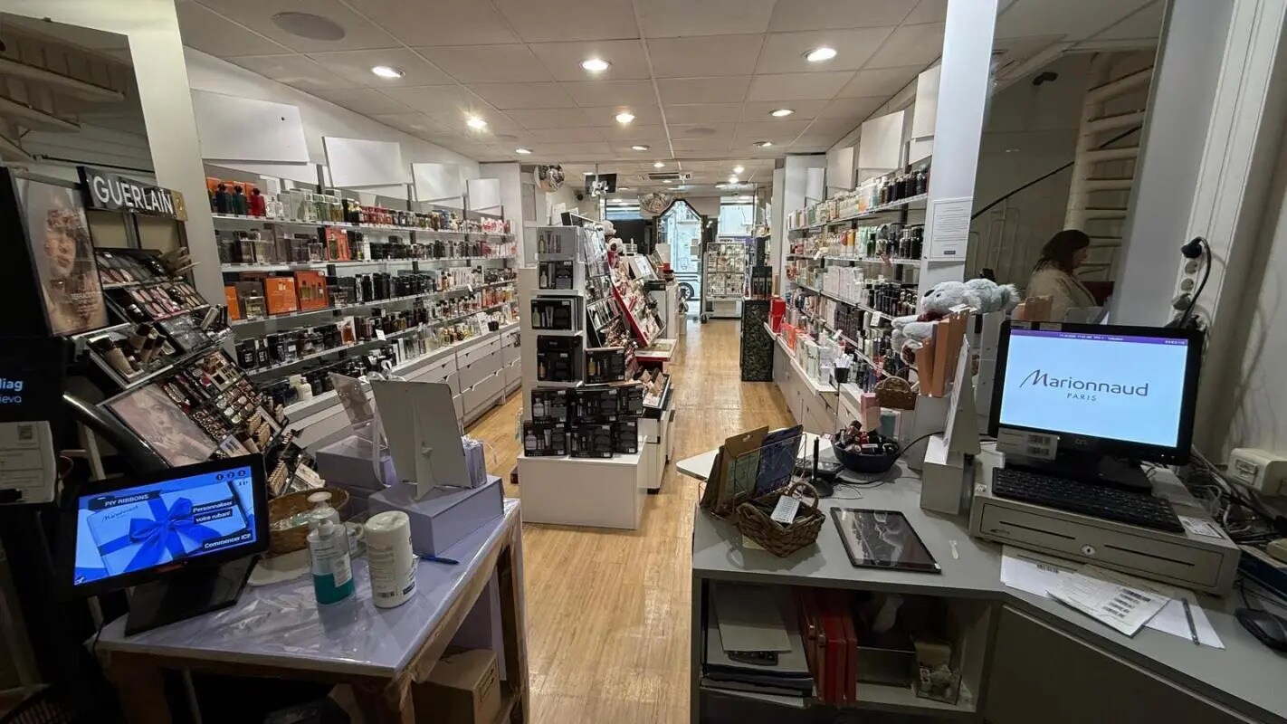 Local commercial dans Bourg-en-Bresse à vendre Photo intérieure– Image 1 sur 3