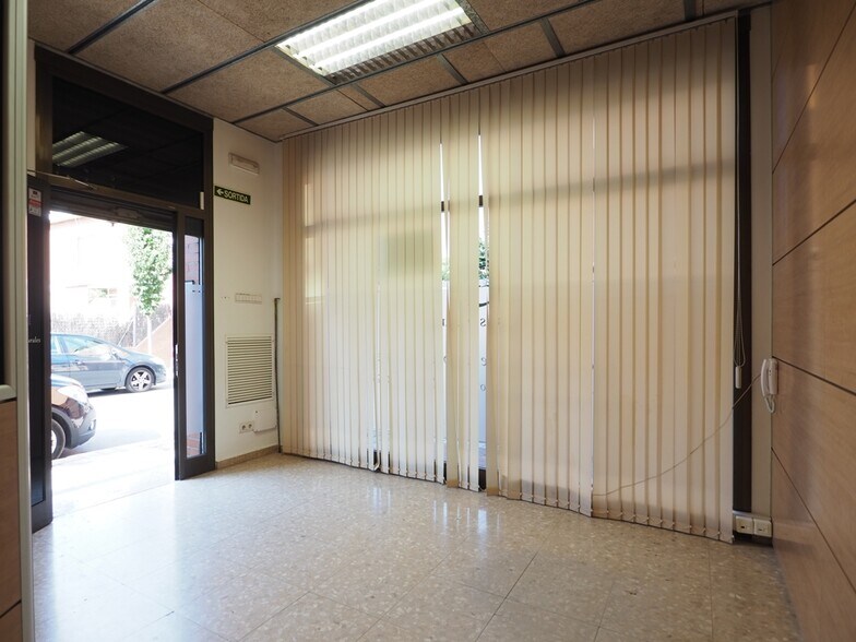 Immeuble residentiel dans Granollers, Barcelona à vendre - Photo de l’immeuble – Image 2 sur 2