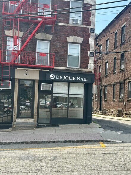 10 Hilliard Ave, Edgewater, NJ à louer - Photo de l’immeuble – Image 2 sur 7