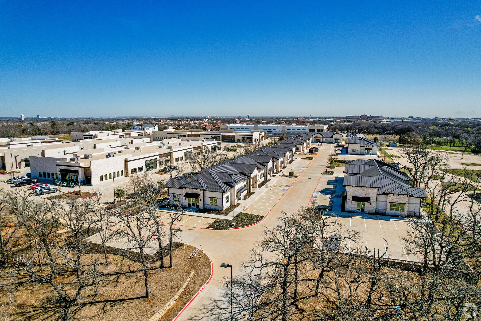545 S Kimball Ave, Southlake, TX à louer Photo de l’immeuble– Image 1 sur 9