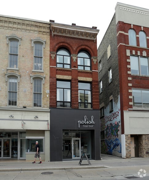 201 Dundas St, London, ON à louer - Photo de l’immeuble – Image 2 sur 2