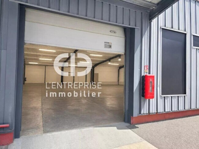 Plus de détails pour Industriel/Logistique à louer