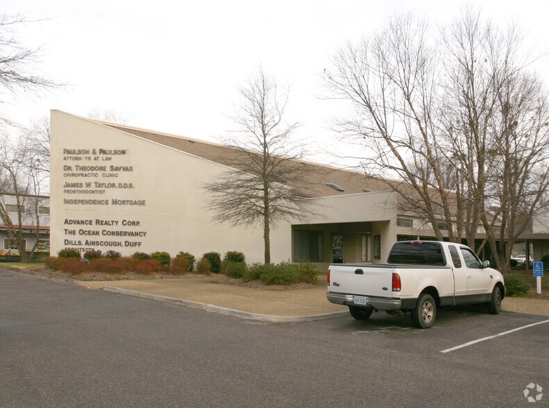 1432 N Great Neck Rd, Virginia Beach, VA à louer - Photo de l’immeuble – Image 2 sur 6