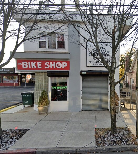 4022 Hylan Blvd, Staten Island, NY à louer - Photo de l’immeuble – Image 1 sur 11