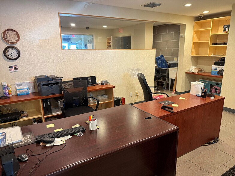 501-509 S Dixie Hwy E, Pompano Beach, FL à louer - Photo de l’immeuble – Image 3 sur 7