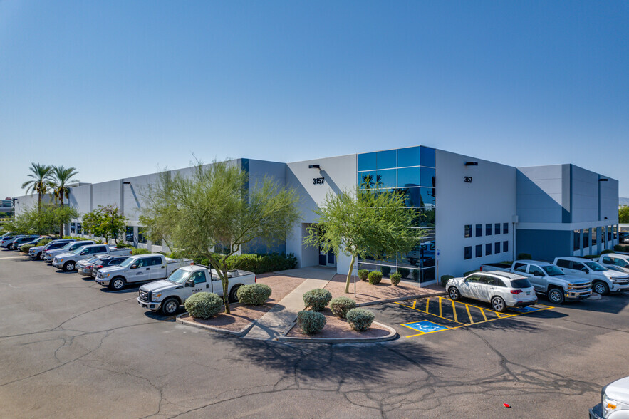 3157 E Elwood St, Phoenix, AZ à louer - Photo de l’immeuble – Image 3 sur 3