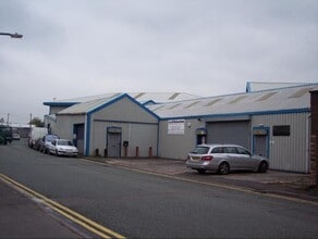 Potters Ln, Wednesbury à louer Photo de l’immeuble– Image 1 sur 3