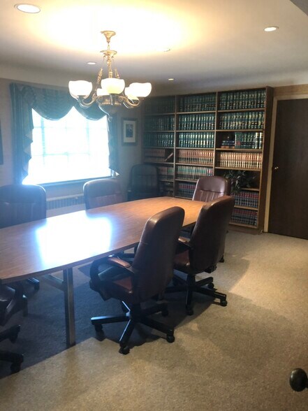 5856 Glenway Ave, Cincinnati, OH à louer - Photo intérieure – Image 3 sur 4