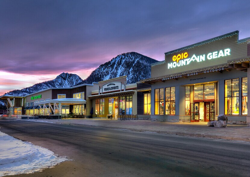 Single-Tenant NNN Lease Retail Portfolio portefeuille de 3 biens à vendre sur LoopNet.fr - Photo principale – Image 1 sur 22