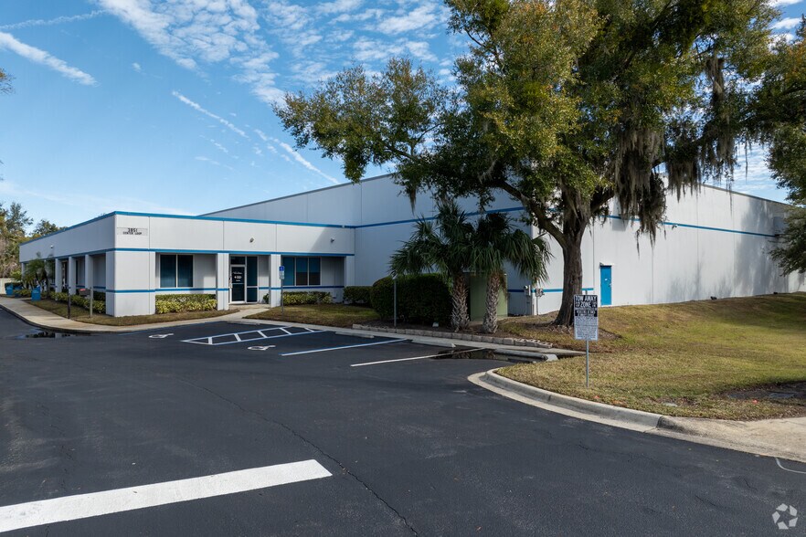 3851 Center Loop, Orlando, FL à louer - Photo de l’immeuble – Image 1 sur 7