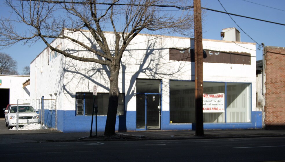 445 Merrick Rd, Lynbrook, NY à louer - Photo de l’immeuble – Image 2 sur 2