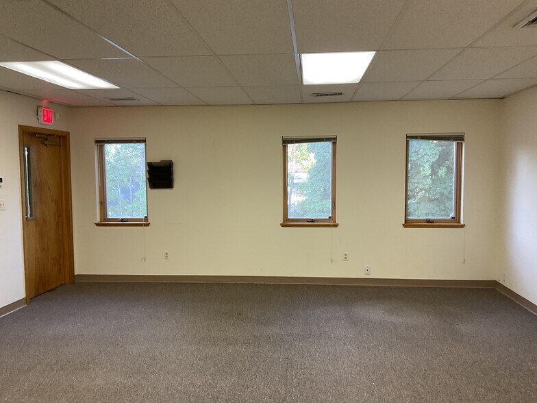 15 Rockland Ter, Verona, NJ à louer - Photo de l’immeuble – Image 3 sur 8