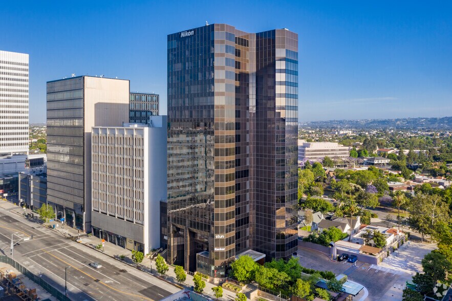 6420 Wilshire Blvd, Los Angeles, CA à louer - Photo de l’immeuble – Image 2 sur 4