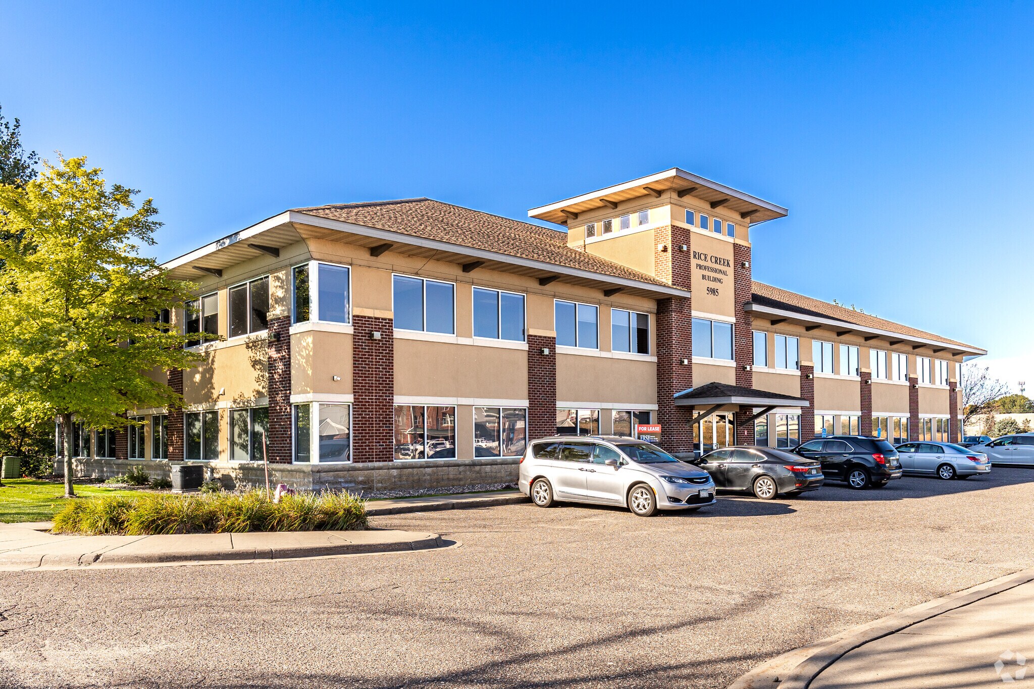 5985 Rice Creek Pky, Shoreview, MN à louer Photo principale– Image 1 sur 10