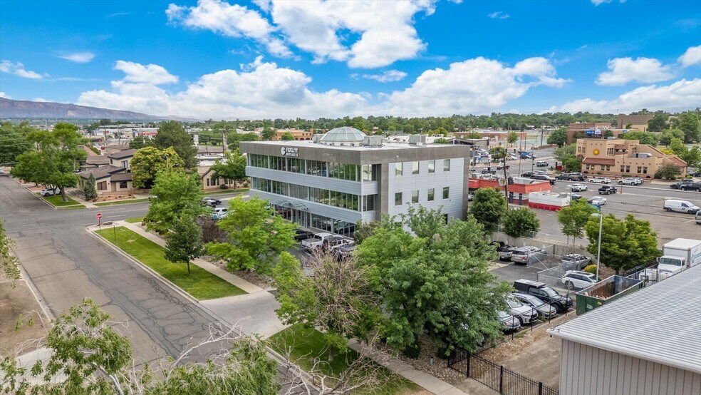 700 Belford Ave, Grand Junction, CO à vendre - Photo de l’immeuble – Image 2 sur 46