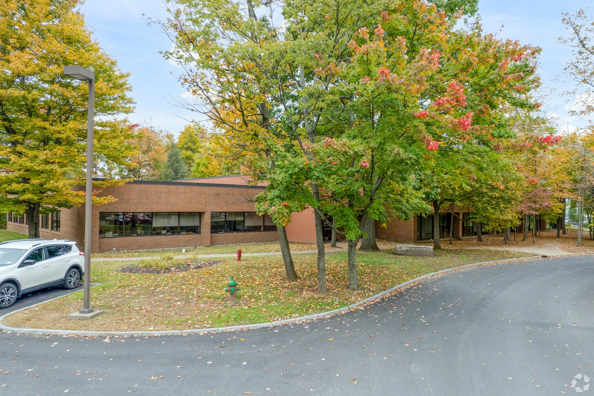 185 Jordan Rd, Troy, NY à louer Photo principale– Image 1 sur 8