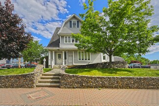 Plus de détails pour 71 Bridgeport Ave, Milford, CT - Logement à vendre