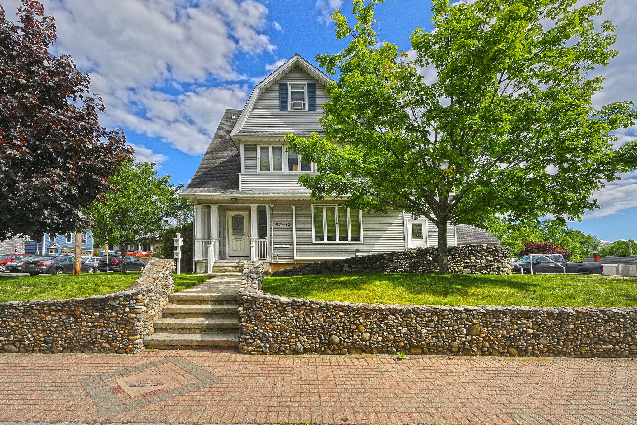 71 Bridgeport Ave, Milford, CT à vendre Photo principale– Image 1 sur 6