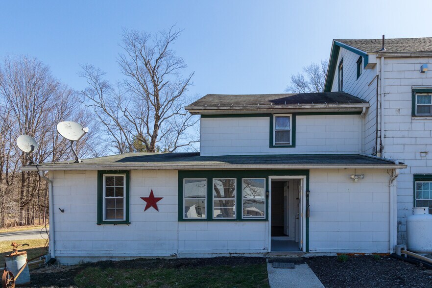 5625-5639 Route 82, Clinton Corners, NY à vendre - Photo de l’immeuble – Image 3 sur 19