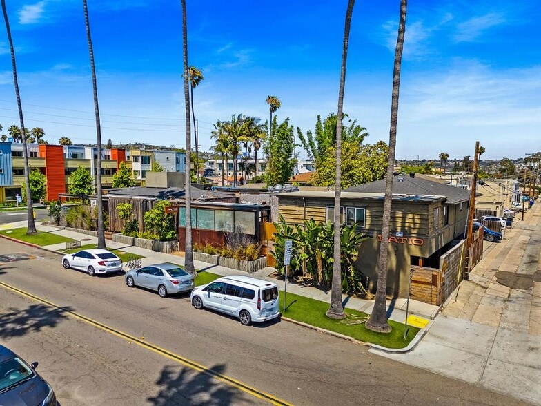 4437-4445 Lamont St, San Diego, CA à vendre - Photo de l’immeuble – Image 1 sur 9
