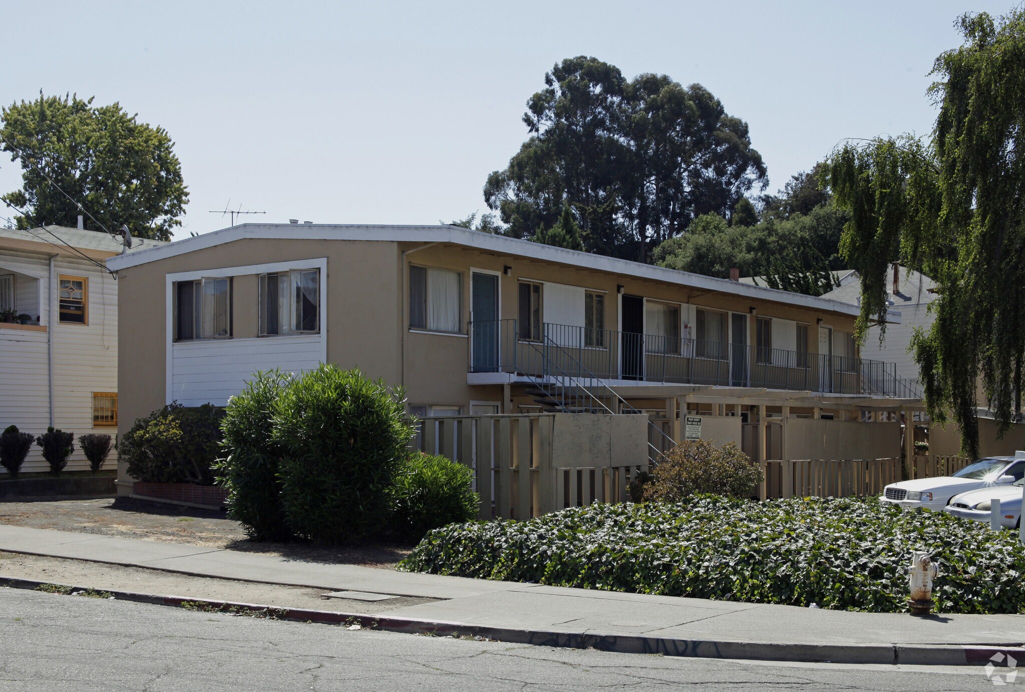 3130 14th Ave, Oakland, CA à vendre Photo principale– Image 1 sur 4