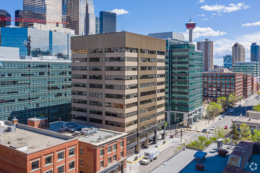 1015 4th St SW, Calgary, AB à louer - Photo de l’immeuble – Image 2 sur 4
