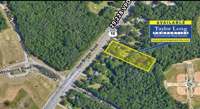8001 Iron Bridge Rd, North Chesterfield, VA à vendre - Photo de l’immeuble – Image 2 sur 4