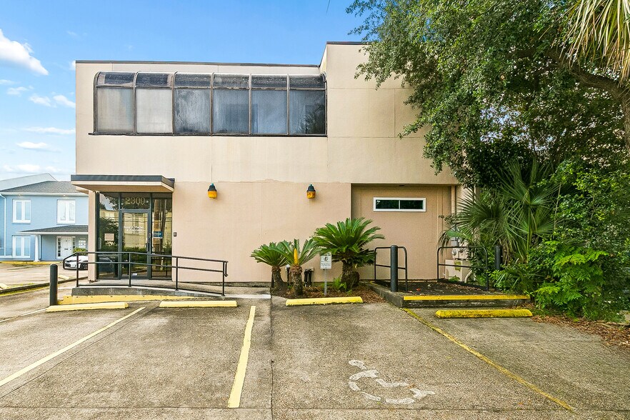 2309 N Hullen St, Metairie, LA à vendre - Photo de l’immeuble – Image 1 sur 33