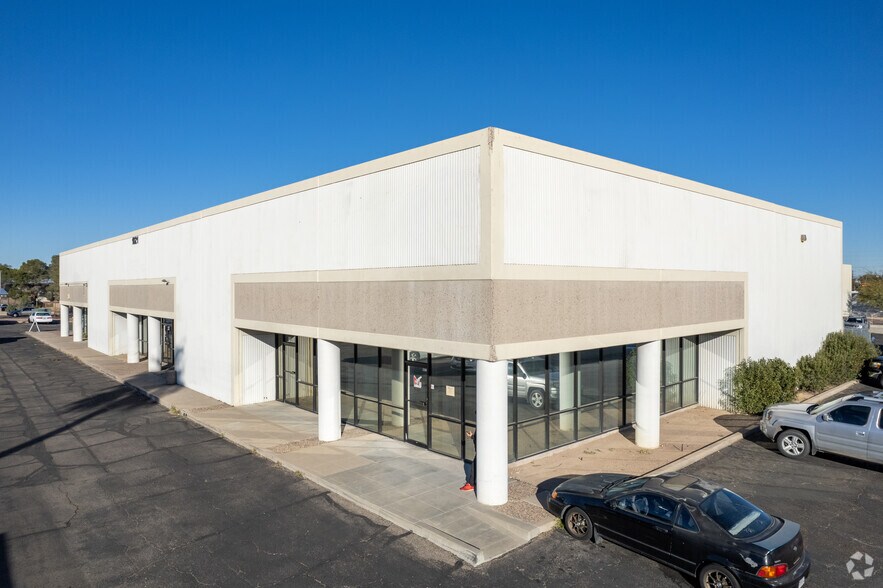 1021 E Palmdale St, Tucson, AZ à louer - Photo de l’immeuble – Image 1 sur 5