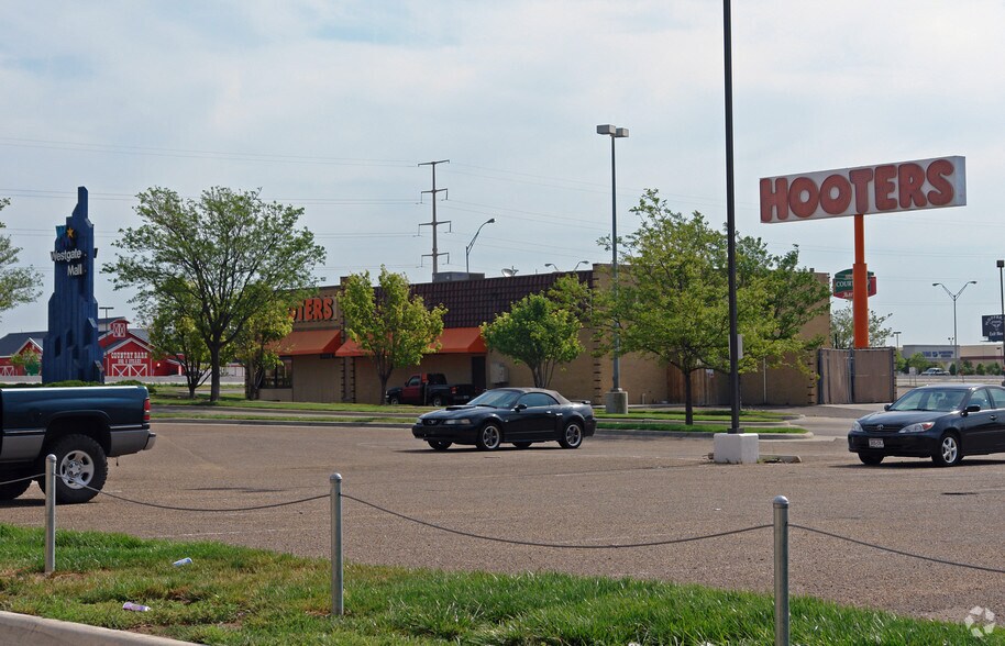 8101 W I-40, Amarillo, TX à louer - Photo de l’immeuble – Image 2 sur 19