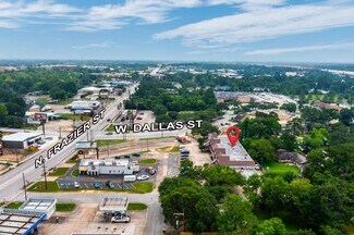 Plus de détails pour 804 W Dallas St, Conroe, TX - Bureau à vendre