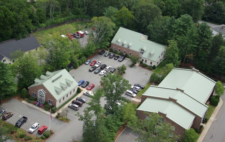 11 Red Roof Ln, Salem, NH à louer - Aérien – Image 2 sur 10