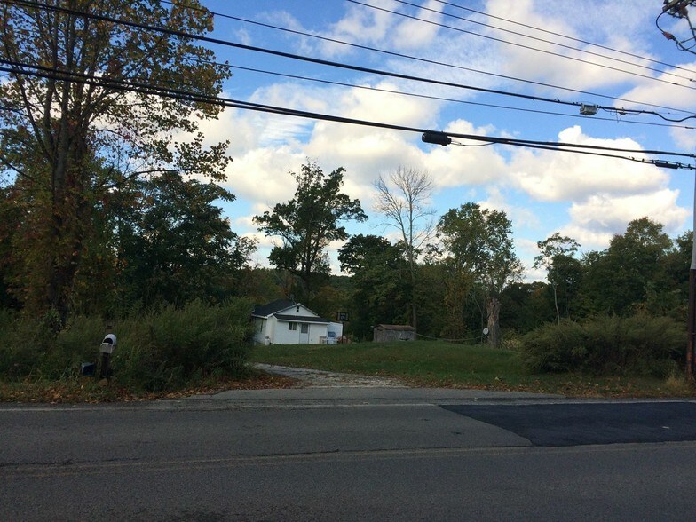 3451 Lexington Ave, Mohegan Lake, NY à vendre - Photo de l’immeuble – Image 3 sur 10