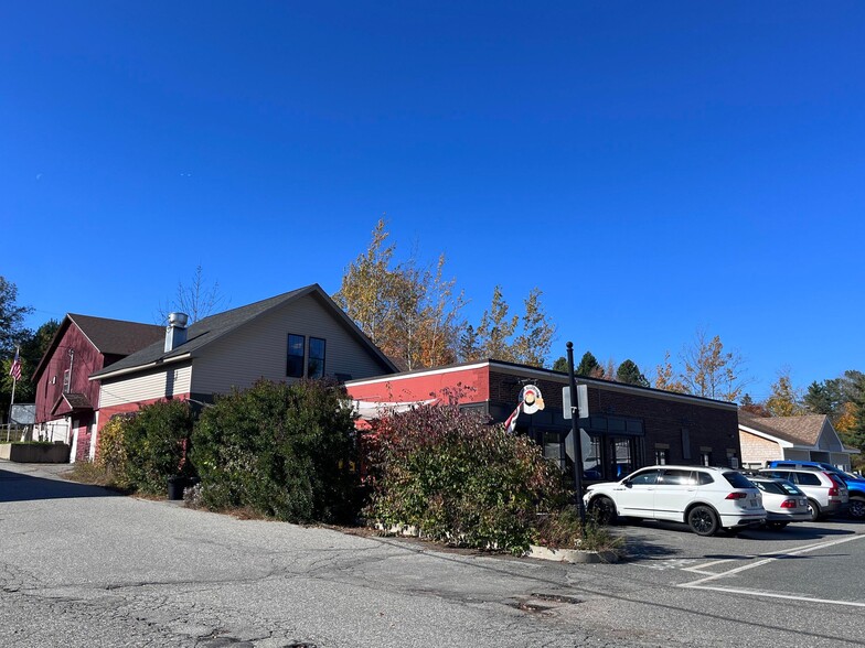 18 Village Green Way, Southwest Harbor, ME à louer - Photo principale – Image 1 sur 37
