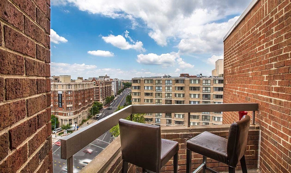 1234 Massachusetts Ave NW, Washington, DC à louer - Photo de l’immeuble – Image 3 sur 32
