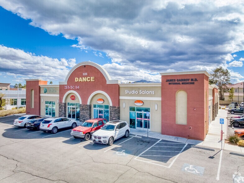 1535 W Warm Springs Rd, Henderson, NV à louer - Photo principale – Image 2 sur 7