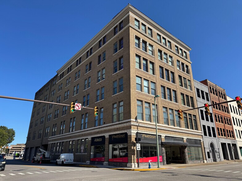 600-602 Virginia St E, Charleston, WV à vendre - Photo de l’immeuble – Image 2 sur 12