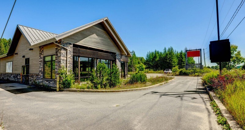 1001 Ch Valiquette, Sainte-agathe-des-monts, QC à louer Photo principale– Image 1 sur 2