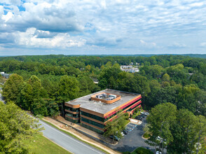 9755 Dogwood Rd, Roswell, GA - VUE AÉRIENNE  vue de carte - Image1