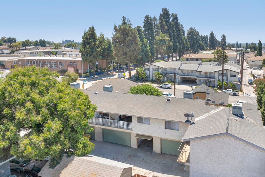 7053 Pickering Ave, Whittier, CA à vendre - Photo de l’immeuble – Image 3 sur 9