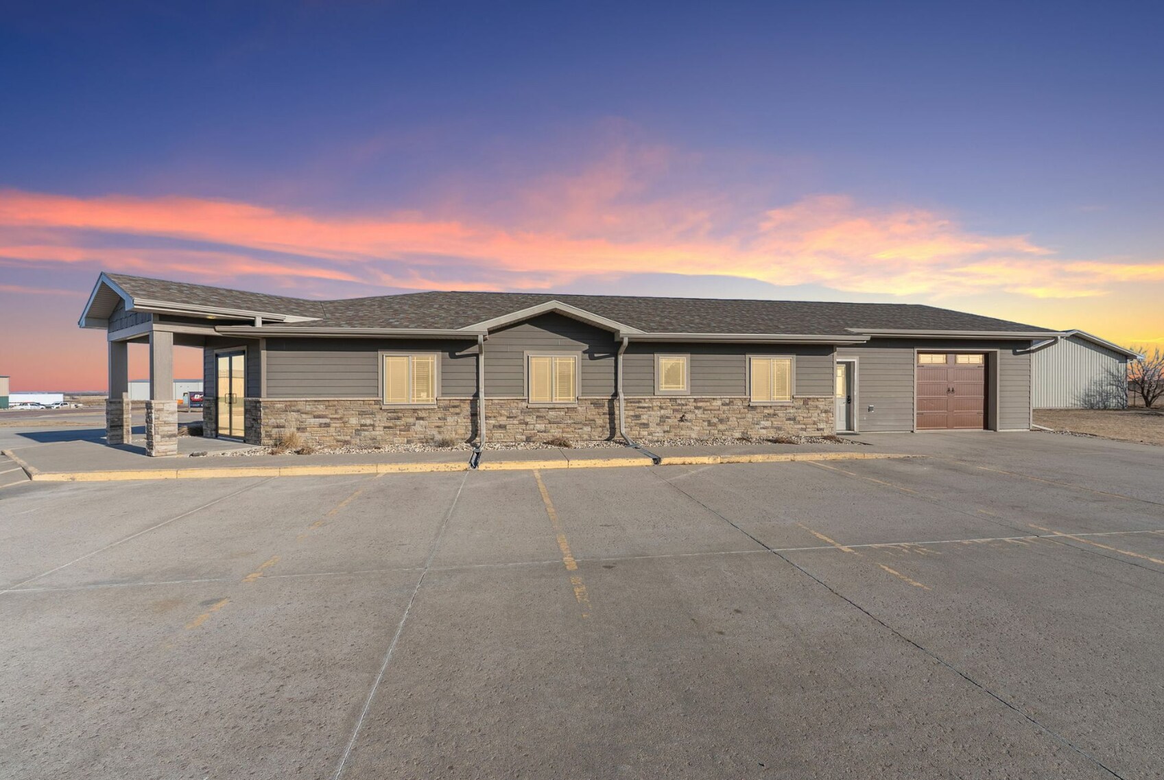 504 N 16th St, Beresford, SD à vendre Photo principale– Image 1 sur 10