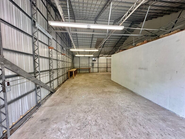 101 Hibiscus Ave, Bunnell, FL à louer - Photo de l’immeuble – Image 2 sur 6