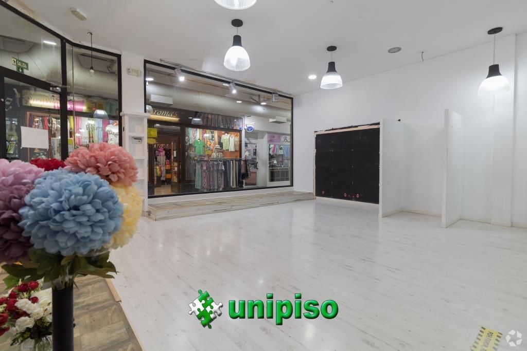 Local commercial dans Leganés, Madrid à louer Photo intérieure– Image 1 sur 2